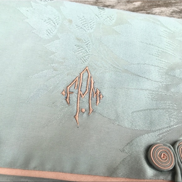 Art Deco Monogramed Silk Hanky Lingerie Holder - Picture 2 of 7
